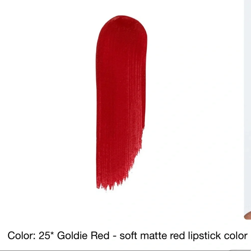 Gucci | Lipstick | Rouge A Levres Liquide Mat | Goldie Red